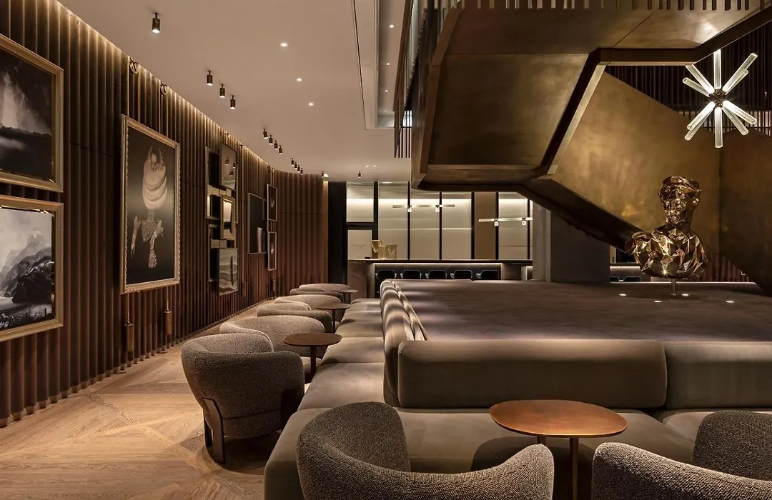 The Londoner-1
